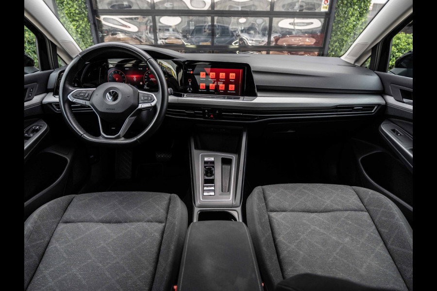 Volkswagen Golf 1.0 eTSI 110PK DSG Life Business | Carplay | Ambient | Camera