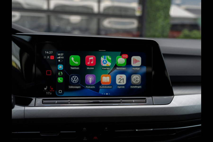 Volkswagen Golf 1.0 eTSI 110PK DSG Life Business | Carplay | Ambient | Camera