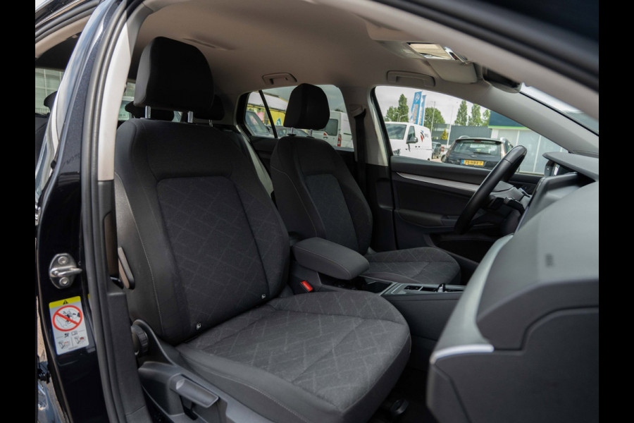 Volkswagen Golf 1.0 eTSI 110PK DSG Life Business | Carplay | Ambient | Camera