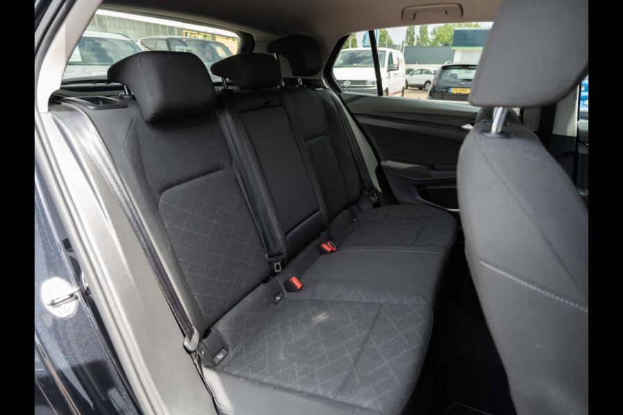 Volkswagen Golf 1.0 eTSI 110PK DSG Life Business | Carplay | Ambient | Camera