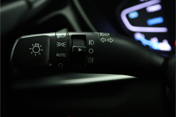 Kia Niro 1.6 GDi PHEV DynamicPlusLine - Navigatie- Stoelverwarming- Stuurwielverwarming- Parkeersensoren - Fabrieksgarantie tot 2028
