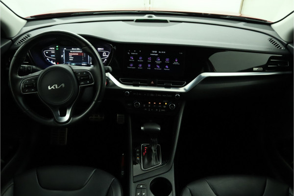 Kia Niro 1.6 GDi PHEV DynamicPlusLine - Navigatie- Stoelverwarming- Stuurwielverwarming- Parkeersensoren - Fabrieksgarantie tot 2028