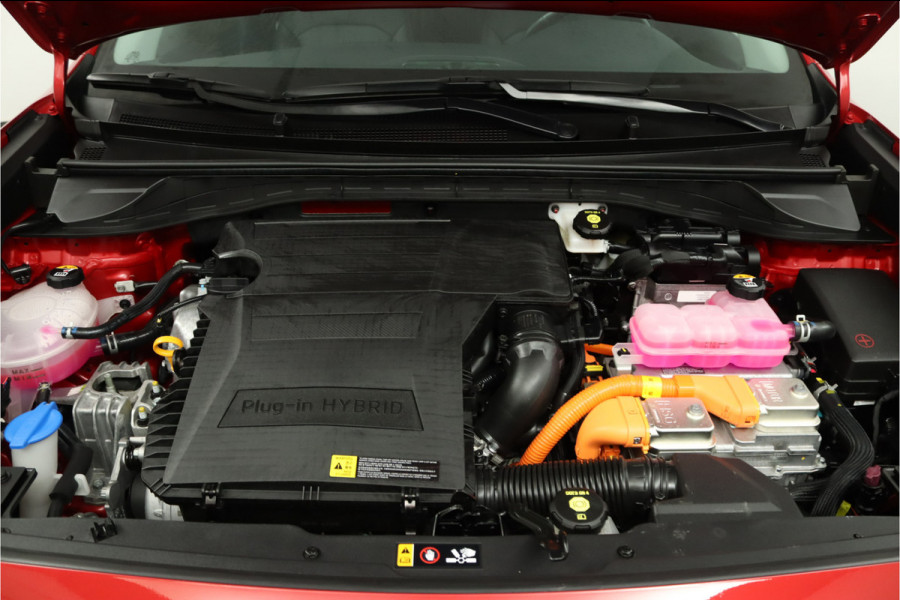 Kia Niro 1.6 GDi PHEV DynamicPlusLine - Navigatie- Stoelverwarming- Stuurwielverwarming- Parkeersensoren - Fabrieksgarantie tot 2028