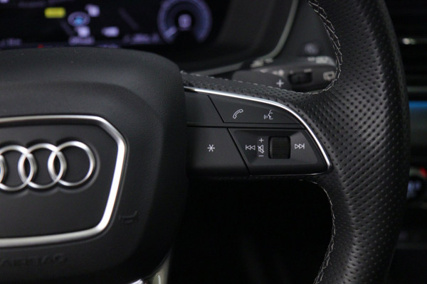 Audi Q5 50 TFSI e 3xS-LINE PANO/CARPLAY/SFEERVER/STOELVER/VOL