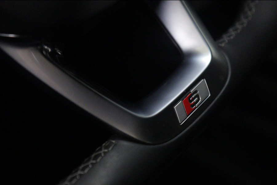 Audi Q5 50 TFSI e 3xS-LINE PANO/CARPLAY/SFEERVER/STOELVER/VOL