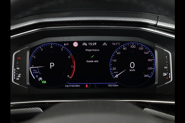 Volkswagen T-Cross 1.0 TSI R-Line 110PK | Automaat | Navigatie | Camera | Digitaal dashboard | Stoelverwarming