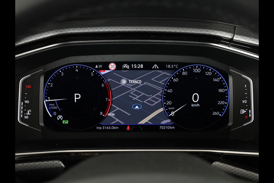 Volkswagen T-Cross 1.0 TSI R-Line 110PK | Automaat | Navigatie | Camera | Digitaal dashboard | Stoelverwarming