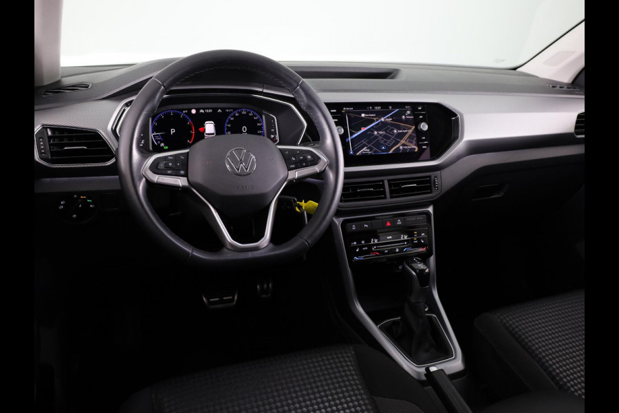 Volkswagen T-Cross 1.0 TSI R-Line 110PK | Automaat | Navigatie | Camera | Digitaal dashboard | Stoelverwarming