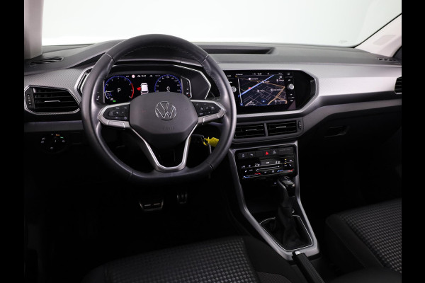 Volkswagen T-Cross 1.0 TSI R-Line 110PK | Automaat | Navigatie | Camera | Digitaal dashboard | Stoelverwarming