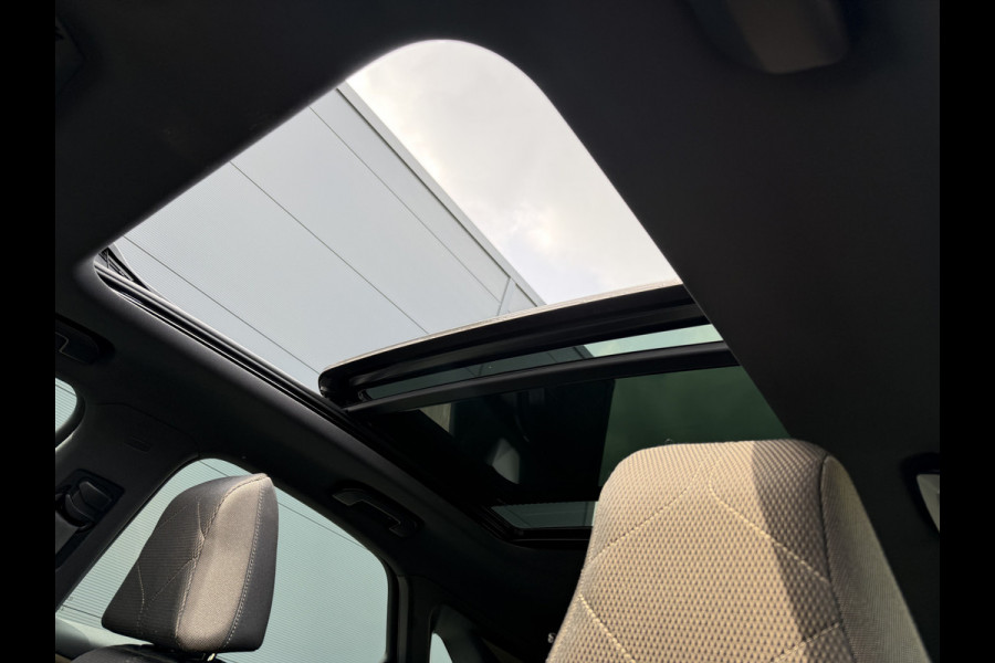 DS Ds 7 Crossback 180pk So Chic (Elektrisch Schuifdak - Trekhaak - Focal Electra - Stoelverwarming - 20"- Camera - LED - Navigatie - Draadloos lad