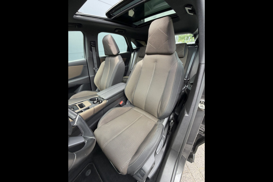 DS Ds 7 Crossback 180pk So Chic (Elektrisch Schuifdak - Trekhaak - Focal Electra - Stoelverwarming - 20"- Camera - LED - Navigatie - Draadloos lad