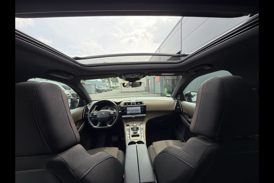 DS Ds 7 Crossback 180pk So Chic (Elektrisch Schuifdak - Trekhaak - Focal Electra - Stoelverwarming - 20"- Camera - LED - Navigatie - Draadloos lad