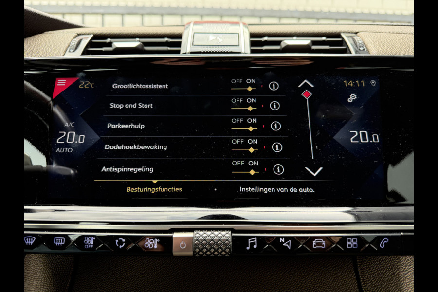 DS Ds 7 Crossback 180pk So Chic (Elektrisch Schuifdak - Trekhaak - Focal Electra - Stoelverwarming - 20"- Camera - LED - Navigatie - Draadloos lad