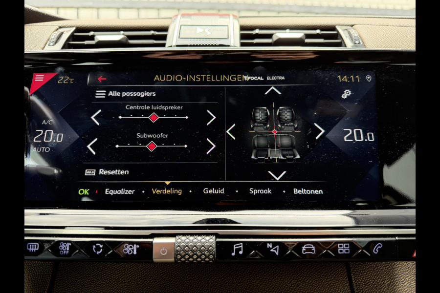 DS Ds 7 Crossback 180pk So Chic (Elektrisch Schuifdak - Trekhaak - Focal Electra - Stoelverwarming - 20"- Camera - LED - Navigatie - Draadloos lad