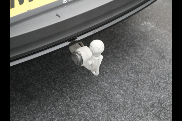 Volvo XC40 Recharge Ultimate 67 kWh 231pk Dealer O.H. | Trekhaak Af Fabriek | Panodak | Adaptive Cruise | 360 Camera | Harman / Kardon | Warmtepomp | Sportstoelen Memory & Verwarmd | Keyless | Blis | Stuur Verwarmd | Google Assistent | DAB |