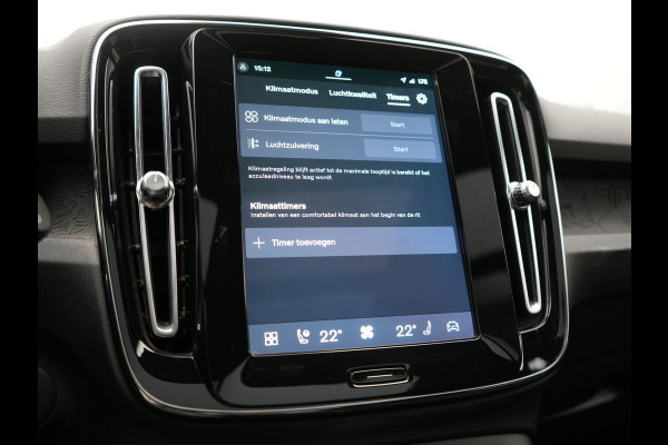 Volvo XC40 Recharge Ultimate 67 kWh 231pk Dealer O.H. | Trekhaak Af Fabriek | Panodak | Adaptive Cruise | 360 Camera | Harman / Kardon | Warmtepomp | Sportstoelen Memory & Verwarmd | Keyless | Blis | Stuur Verwarmd | Google Assistent | DAB |