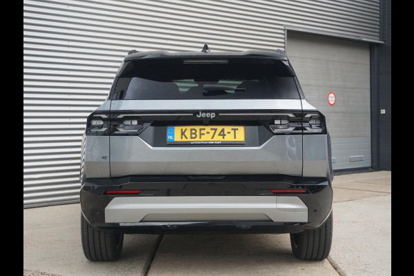 Jeep Compass First Edition 74 kWh | Uit voorraad leverbaar !| Adapt. Cruise | Camera | Carplay | 20" | Elektr. A-Klep | Navi | Winter Pack | Schuif/Kanteldak | Premium Pack | Conv. Pack | Warmtepomp