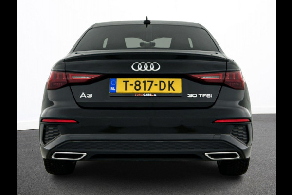Audi A3 Limousine 30 TFSI S edition DEMO ! Navigatie Apple Carplay/Android Auto Parkeersensoren Adaptive Cruise Control Virtual Cockpit Climate Control Getinte ramen Lichtmetalen velgen