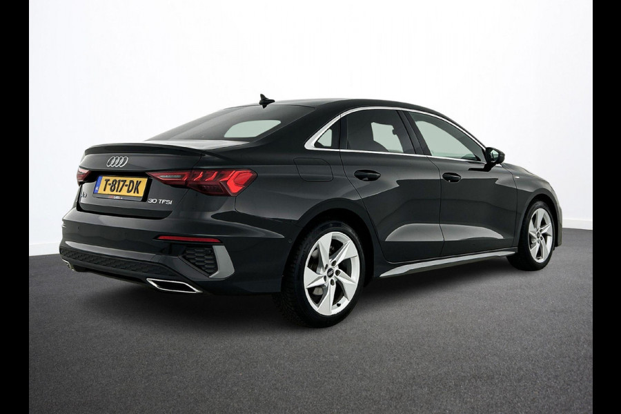 Audi A3 Limousine 30 TFSI S edition DEMO ! Navigatie Apple Carplay/Android Auto Parkeersensoren Adaptive Cruise Control Virtual Cockpit Climate Control Getinte ramen Lichtmetalen velgen