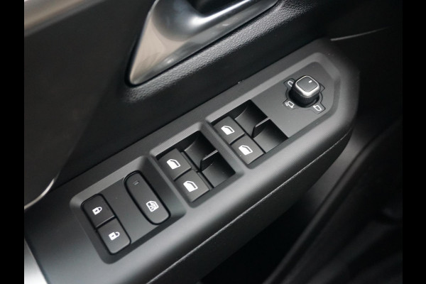 Jeep Compass First Edition 74 kWh | Uit voorraad leverbaar !| Adapt. Cruise | Camera | Carplay | 20" | Elektr. A-Klep | Navi | Winter Pack | Schuif/Kanteldak | Premium Pack | Conv. Pack | Warmtepomp
