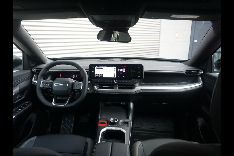 Jeep Compass First Edition 74 kWh | Uit voorraad leverbaar !| Adapt. Cruise | Camera | Carplay | 20" | Elektr. A-Klep | Navi | Winter Pack | Schuif/Kanteldak | Premium Pack | Conv. Pack | Warmtepomp