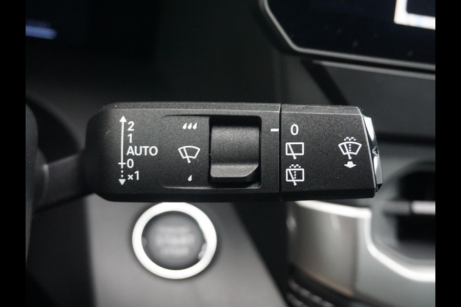 Jeep Compass First Edition 74 kWh | Uit voorraad leverbaar !| Adapt. Cruise | Camera | Carplay | 20" | Elektr. A-Klep | Navi | Winter Pack | Schuif/Kanteldak | Premium Pack | Conv. Pack | Warmtepomp