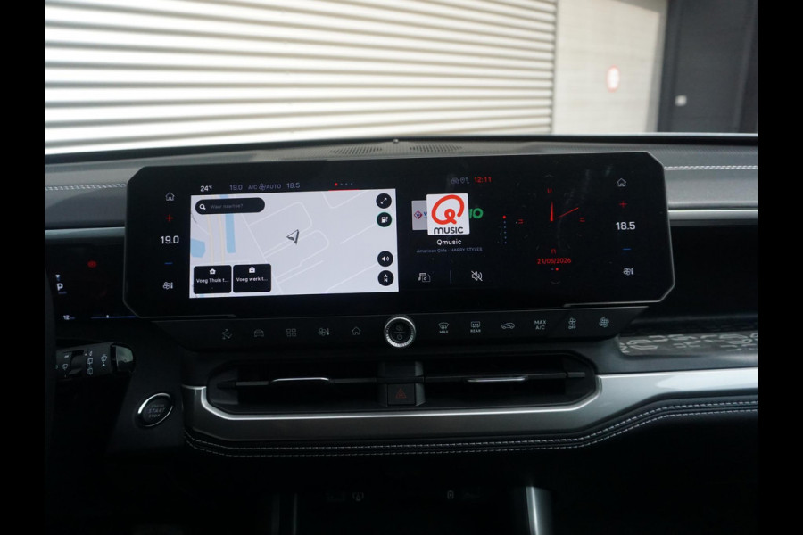 Jeep Compass First Edition 74 kWh | Uit voorraad leverbaar !| Adapt. Cruise | Camera | Carplay | 20" | Elektr. A-Klep | Navi | Winter Pack | Schuif/Kanteldak | Premium Pack | Conv. Pack | Warmtepomp