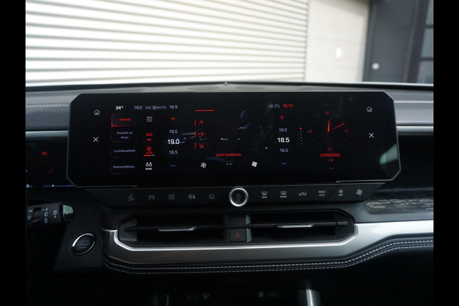 Jeep Compass First Edition 74 kWh | Uit voorraad leverbaar !| Adapt. Cruise | Camera | Carplay | 20" | Elektr. A-Klep | Navi | Winter Pack | Schuif/Kanteldak | Premium Pack | Conv. Pack | Warmtepomp