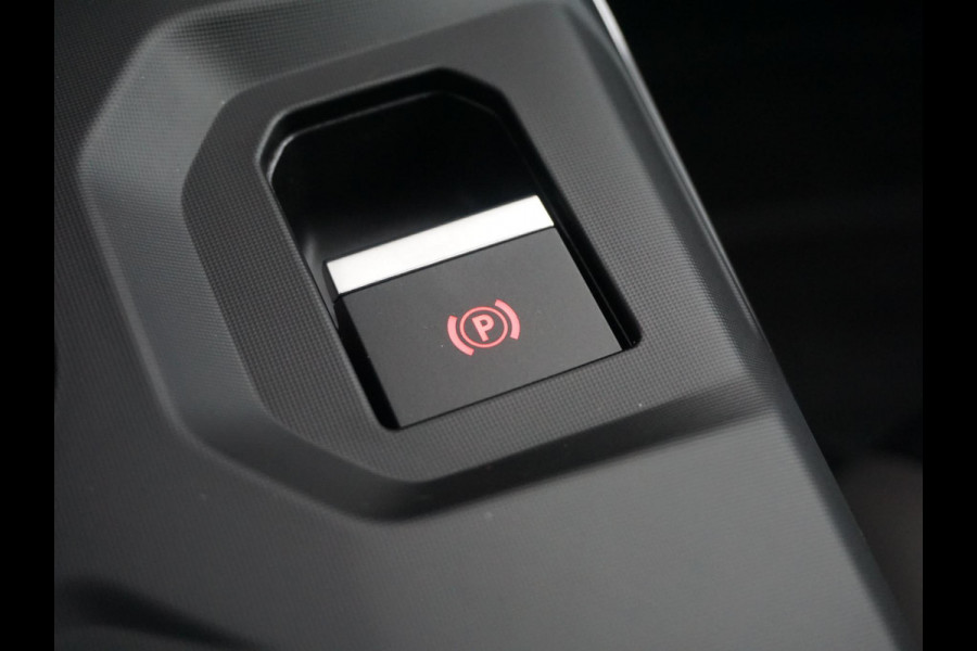 Jeep Compass First Edition 74 kWh | Uit voorraad leverbaar !| Adapt. Cruise | Camera | Carplay | 20" | Elektr. A-Klep | Navi | Winter Pack | Schuif/Kanteldak | Premium Pack | Conv. Pack | Warmtepomp