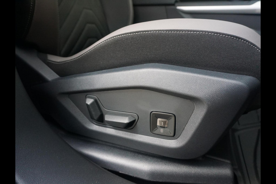 Jeep Compass First Edition 74 kWh | Uit voorraad leverbaar !| Adapt. Cruise | Camera | Carplay | 20" | Elektr. A-Klep | Navi | Winter Pack | Schuif/Kanteldak | Premium Pack | Conv. Pack | Warmtepomp