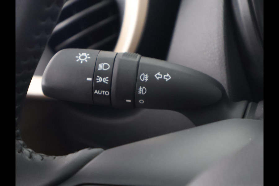 Toyota Aygo X 1.0 VVT-i S-CVT Pulse Automaat | Stoelverwarming | Apple Carplay & AndroidAUTO | Camera | Privacy Glass |