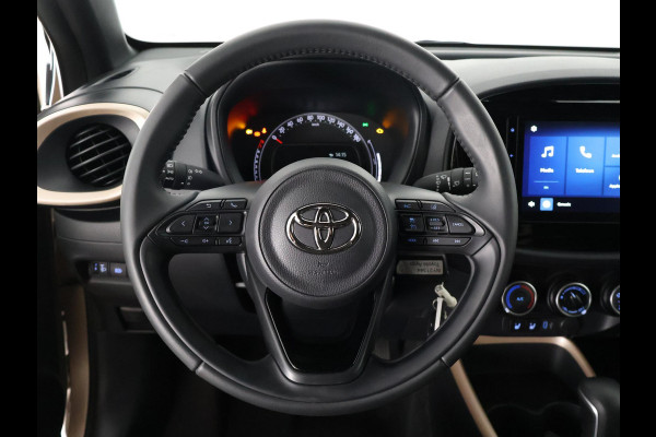 Toyota Aygo X 1.0 VVT-i S-CVT Pulse Automaat | Stoelverwarming | Apple Carplay & AndroidAUTO | Camera | Privacy Glass |