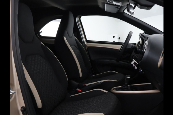 Toyota Aygo X 1.0 VVT-i S-CVT Pulse Automaat | Stoelverwarming | Apple Carplay & AndroidAUTO | Camera | Privacy Glass |