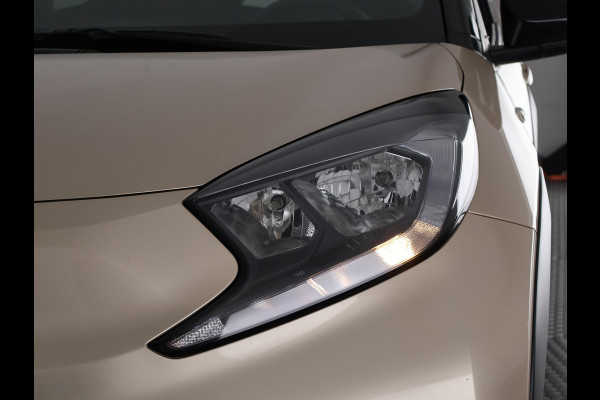 Toyota Aygo X 1.0 VVT-i S-CVT Pulse Automaat | Stoelverwarming | Apple Carplay & AndroidAUTO | Camera | Privacy Glass |