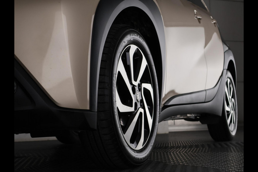 Toyota Aygo X 1.0 VVT-i S-CVT Pulse Automaat | Stoelverwarming | Apple Carplay & AndroidAUTO | Camera | Privacy Glass |