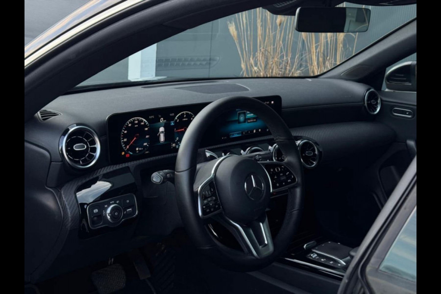 Mercedes-Benz CLA-Klasse Shooting Brake 180 d Business Solution | Widescreen | Camera