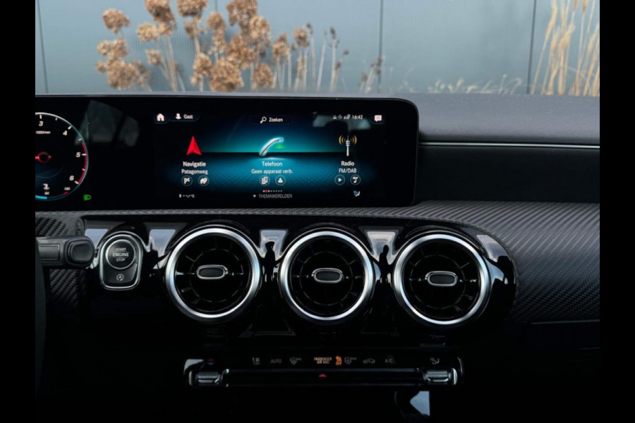 Mercedes-Benz CLA-Klasse Shooting Brake 180 d Business Solution | Widescreen | Camera