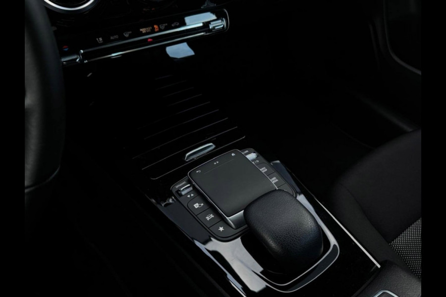 Mercedes-Benz CLA-Klasse Shooting Brake 180 d Business Solution | Widescreen | Camera