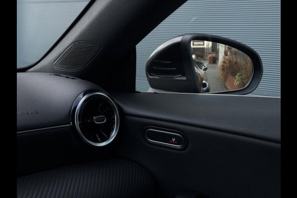 Mercedes-Benz CLA-Klasse Shooting Brake 180 d Business Solution | Widescreen | Camera