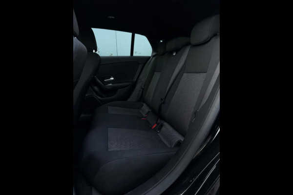 Mercedes-Benz CLA-Klasse Shooting Brake 180 d Business Solution | Widescreen | Camera