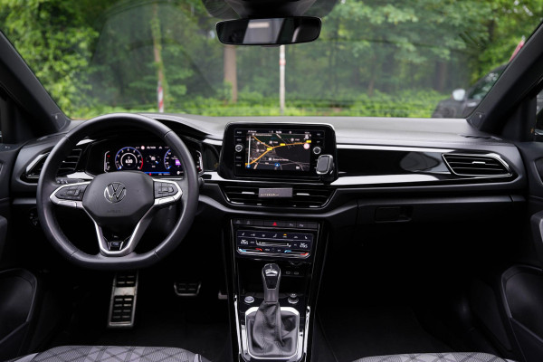 Volkswagen T-Roc 1.5 TSI R-line | Panorama | Keyles | Camera | IQ Light | Beats | Carplay