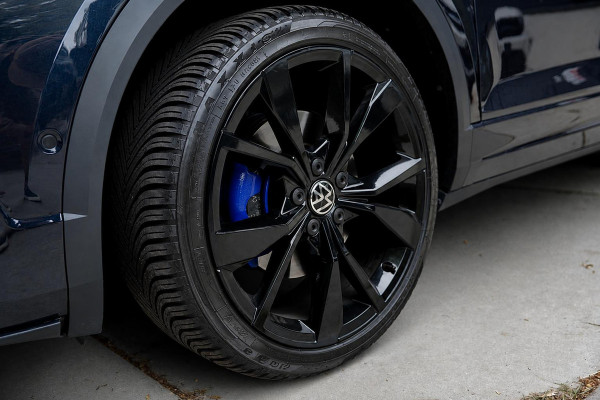 Volkswagen T-Roc 1.5 TSI R-line | Panorama | Keyles | Camera | IQ Light | Beats | Carplay