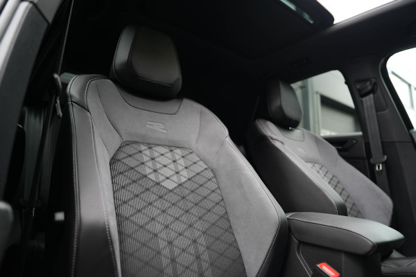 Volkswagen T-Roc 1.5 TSI R-line | Panorama | Keyles | Camera | IQ Light | Beats | Carplay