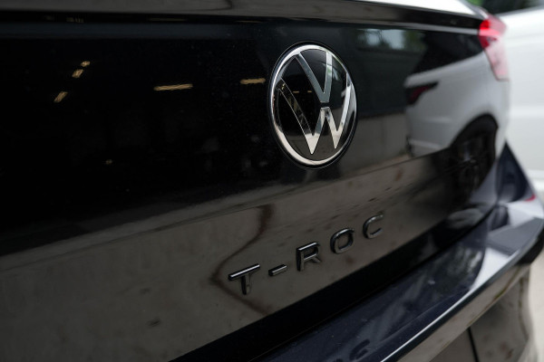 Volkswagen T-Roc 1.5 TSI R-line | Panorama | Keyles | Camera | IQ Light | Beats | Carplay