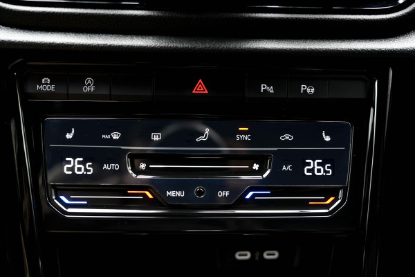 Volkswagen T-Roc 1.5 TSI R-line | Panorama | Keyles | Camera | IQ Light | Beats | Carplay