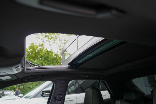 Volkswagen T-Roc 1.5 TSI R-line | Panorama | Keyles | Camera | IQ Light | Beats | Carplay