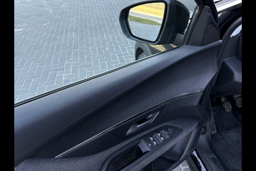 Peugeot 3008 1.2 PureTech Allure | Camera | Cruise Control | PDC