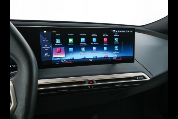 BMW iX xDrive40 High Executive 77 kWh [ 3-Fase ] (INCL-BTW) *PANO | HEAD-UP | SOFT-CLOSE | LEATHER | TOPVIEW | FULL-LED | MEMORY-PACK | HARMAN/KARDON | BLINDSPOT | WIDESCREEN-COCKPIT | HEATED-COMFORTSEATS | DAB | AMBIENTLIGHT | TOWBAR | 22'