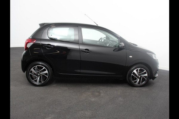 Peugeot 108 1.0 e-VTi Blue Lease Executive Navigatie Apple Carplay/Android Auto Climate Control Camera Lichtmetalen Velgen Lederen stuurwiel