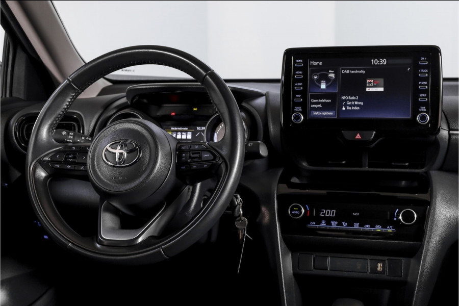 Toyota Yaris Cross 1.5 Hybrid 116 PK Active Orig. NL | Afn. Trekhaak | Adapt. Cruise | Camera | App. Connect | ECC | DAB | LM 16" |